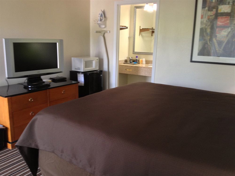 Barnwell Winton Inn & Suites المظهر الخارجي الصورة