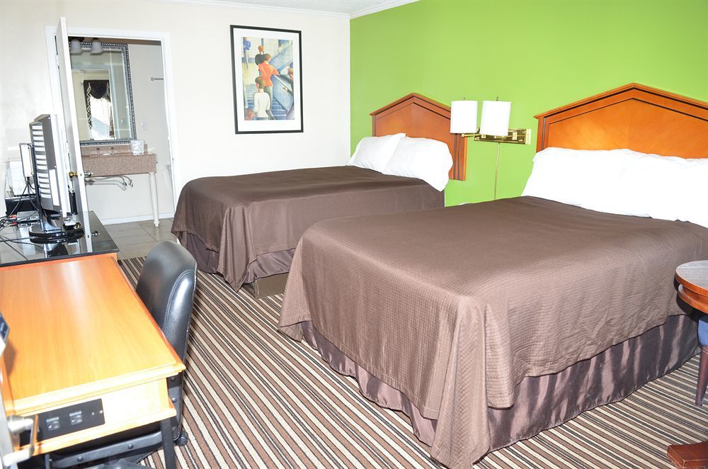 Barnwell Winton Inn & Suites المظهر الخارجي الصورة